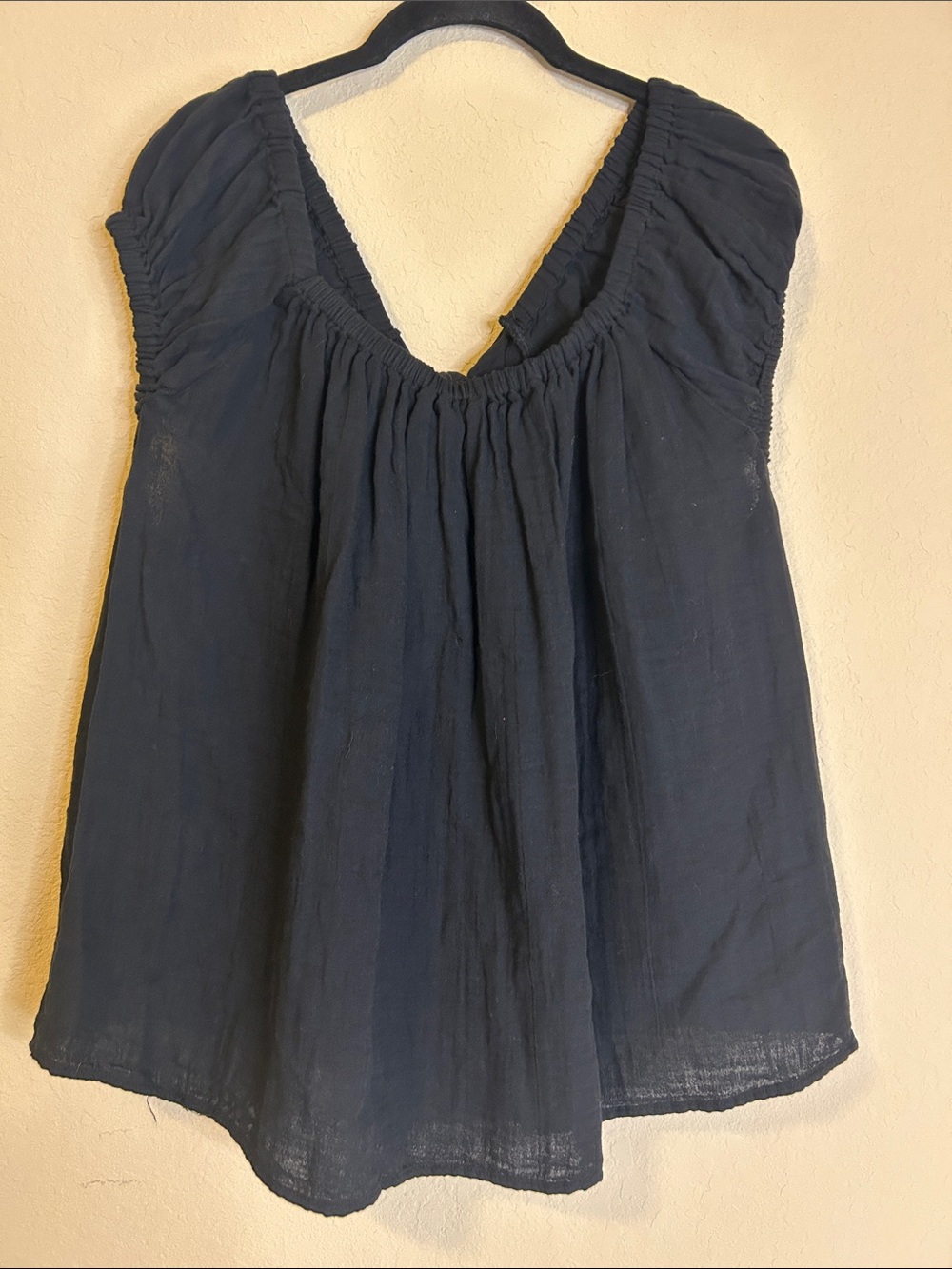 Women’s Black Peasant Top
Size 2X